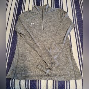 Women's Nike Tailgate Heather Element Top Size Large